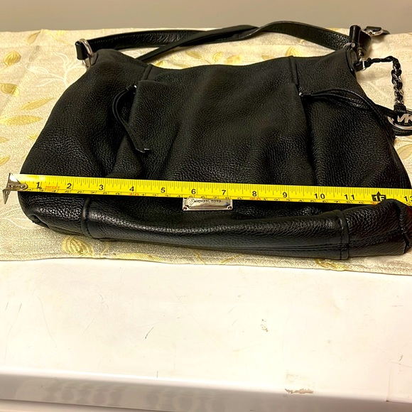 Michael Kors purse - Picture 10 of 10